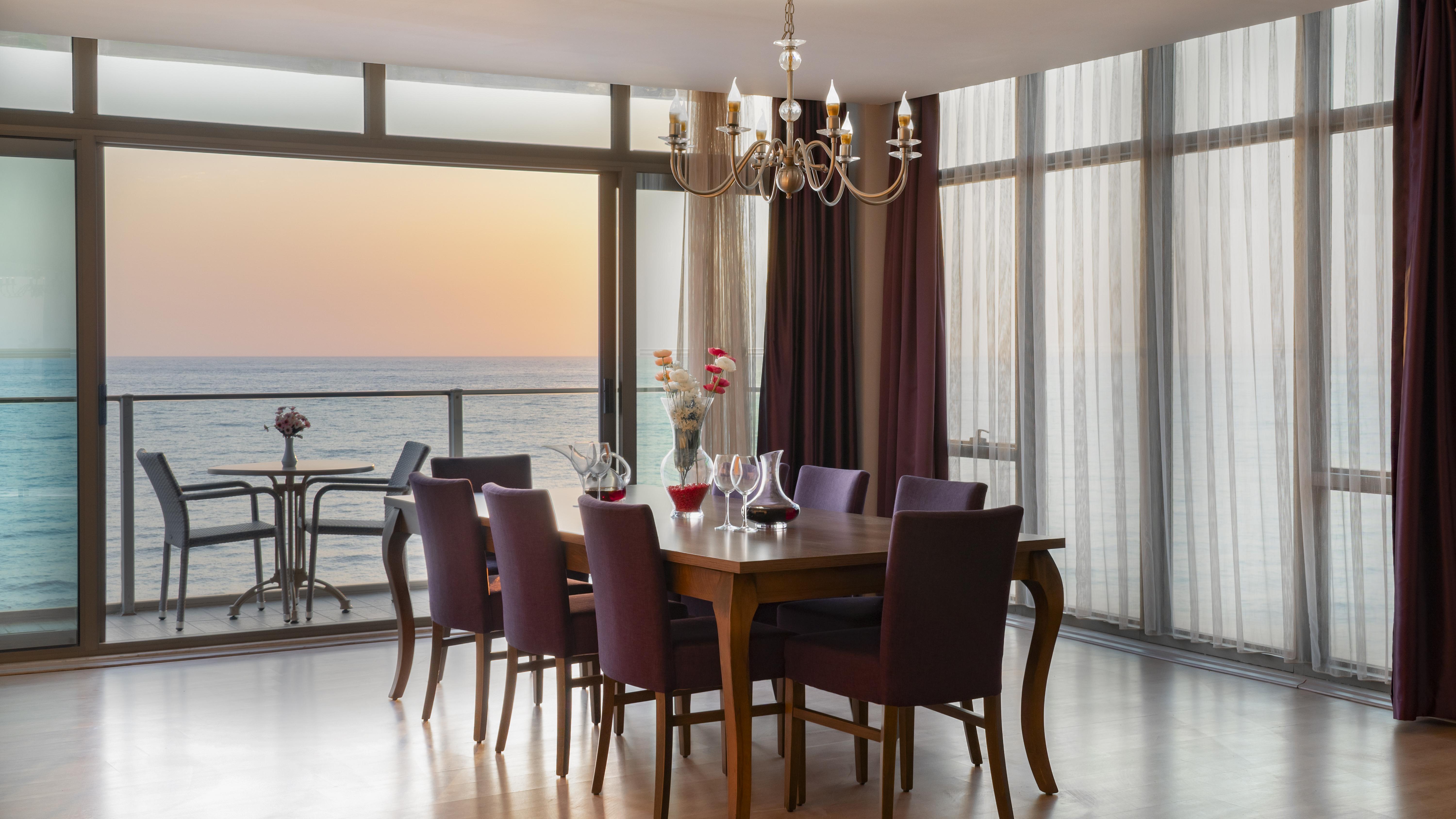 Ladies Beach Suite Hotel (Adults Only) Kuşadası Buitenkant foto