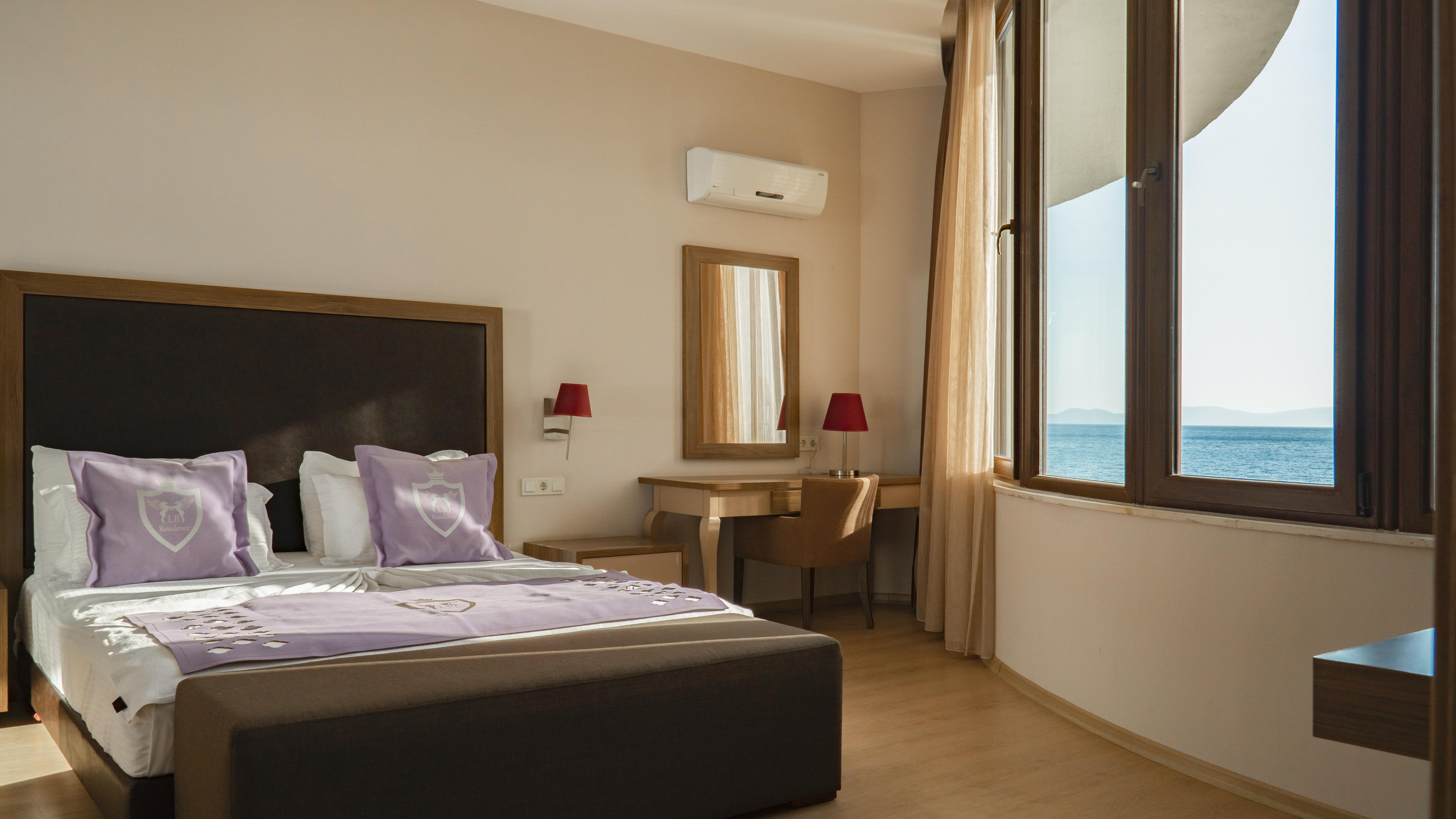 Ladies Beach Suite Hotel (Adults Only) Kuşadası Buitenkant foto