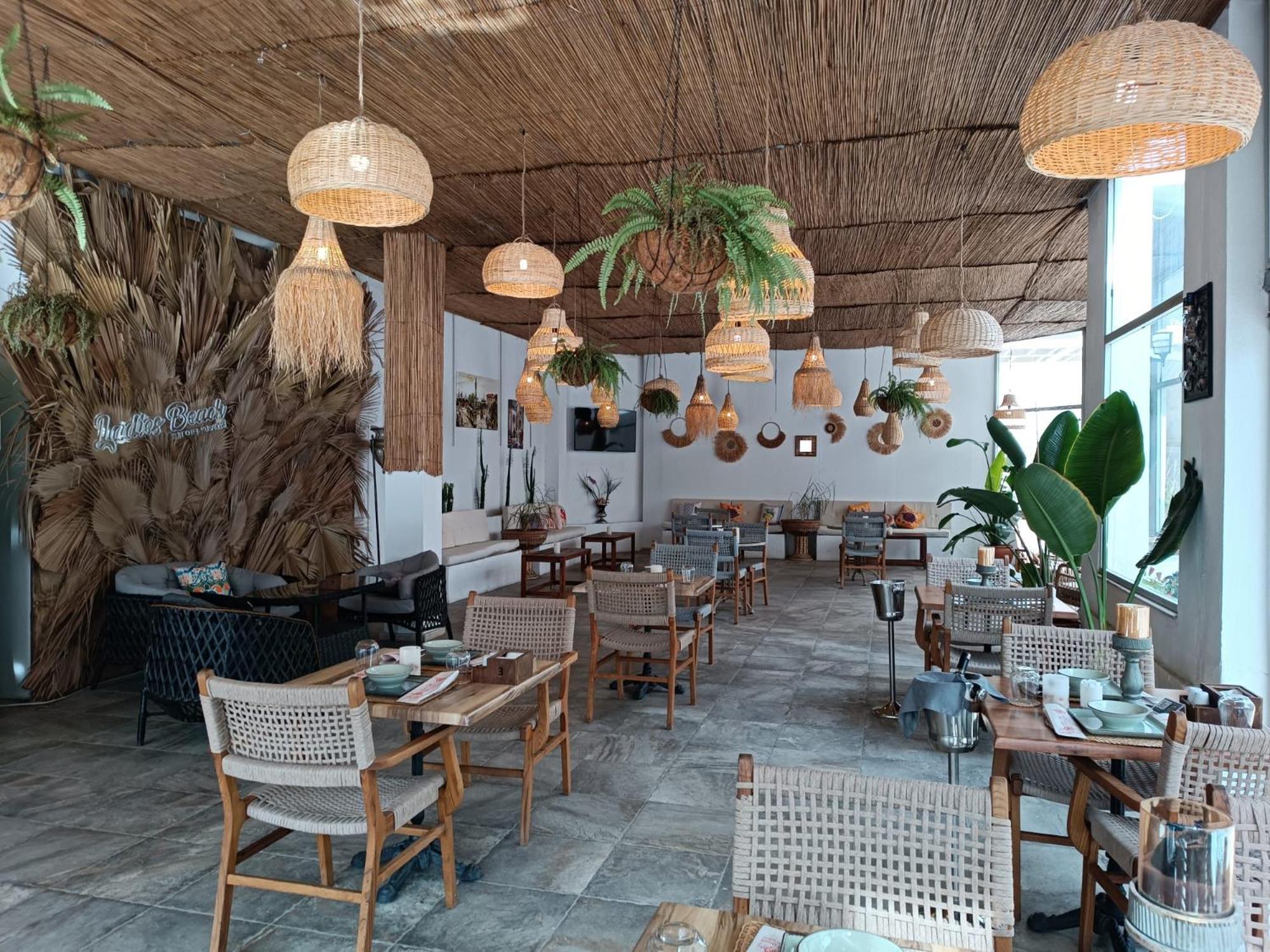 Ladies Beach Suite Hotel (Adults Only) Kuşadası Buitenkant foto
