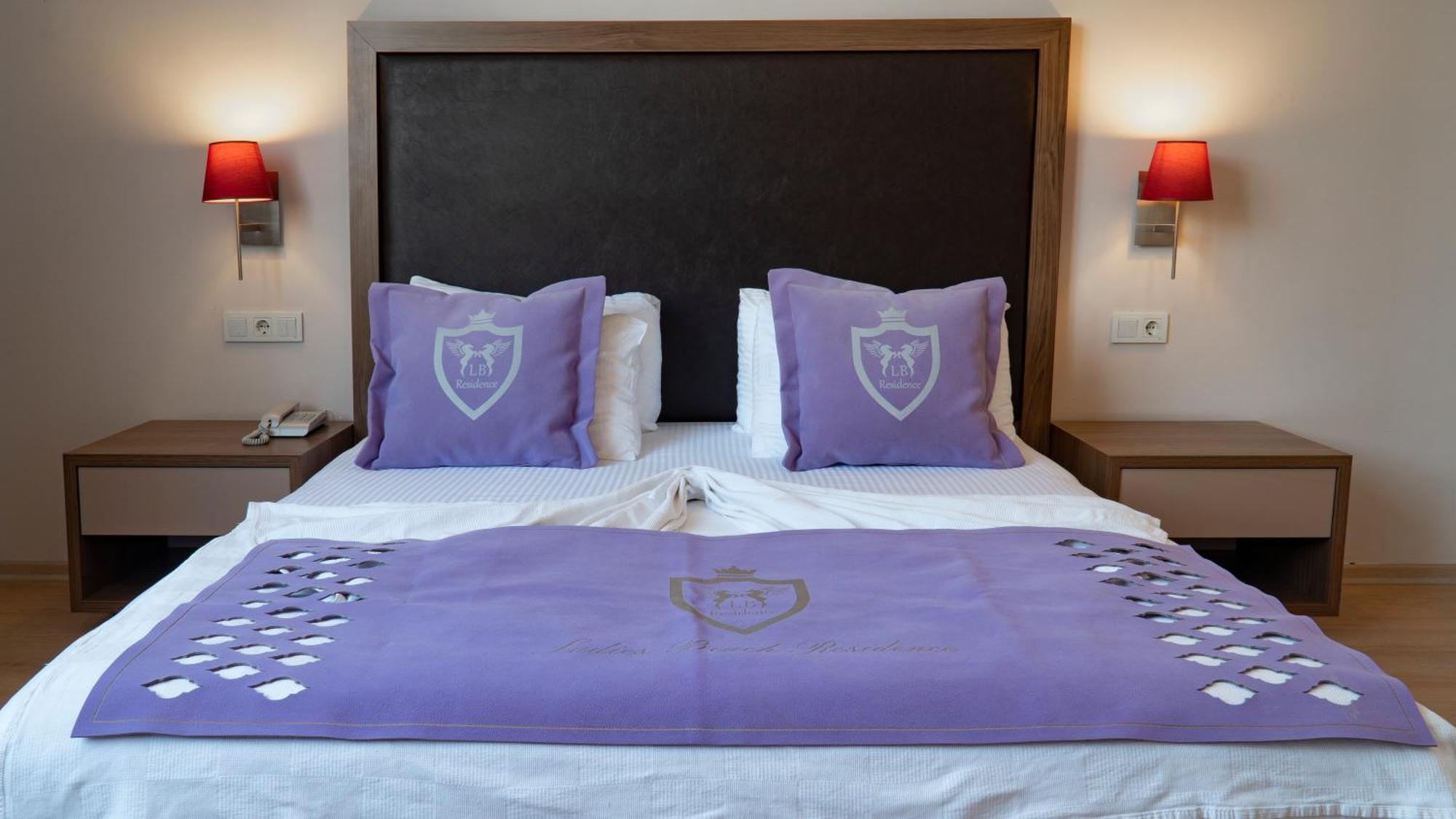 Ladies Beach Suite Hotel (Adults Only) Kuşadası Buitenkant foto