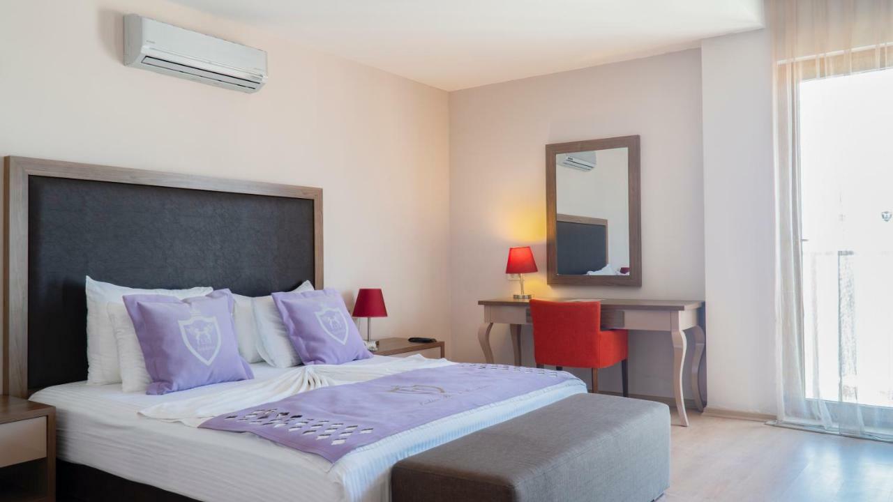Ladies Beach Suite Hotel (Adults Only) Kuşadası Buitenkant foto