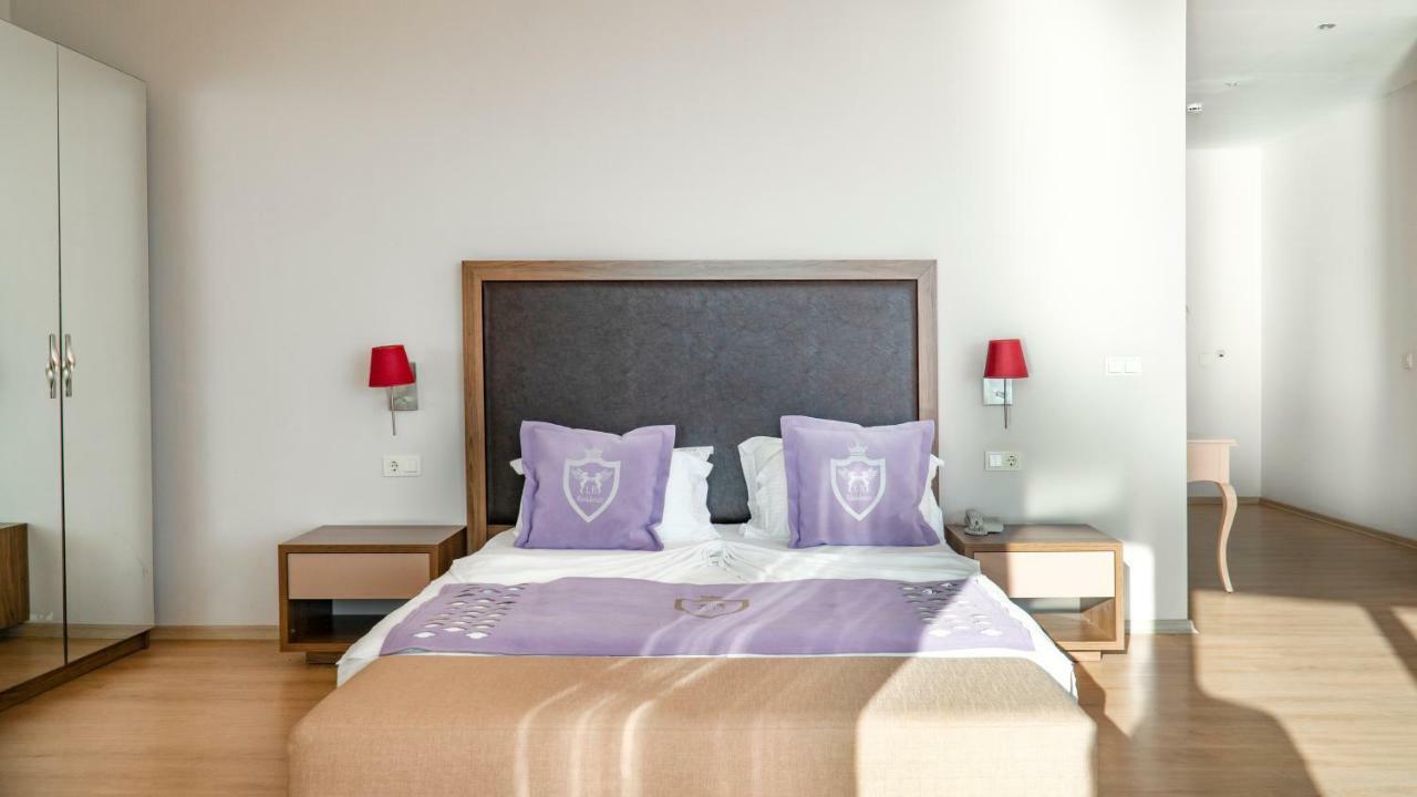 Ladies Beach Suite Hotel (Adults Only) Kuşadası Buitenkant foto
