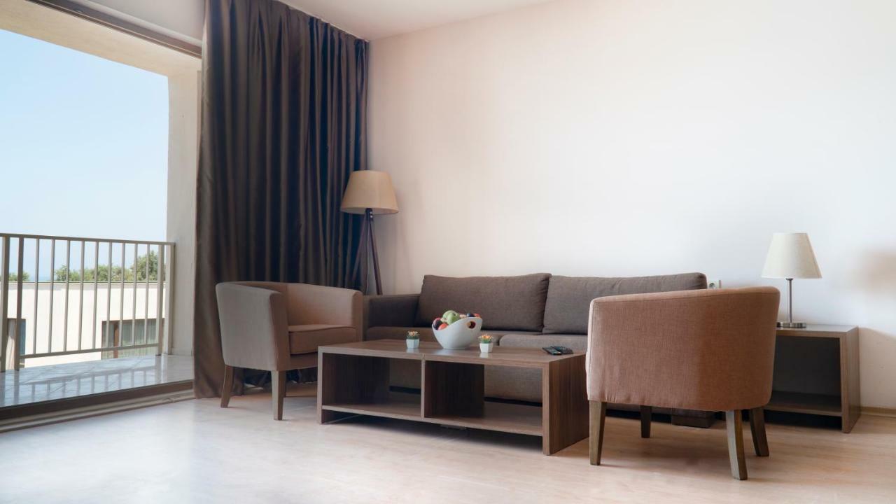 Ladies Beach Suite Hotel (Adults Only) Kuşadası Buitenkant foto
