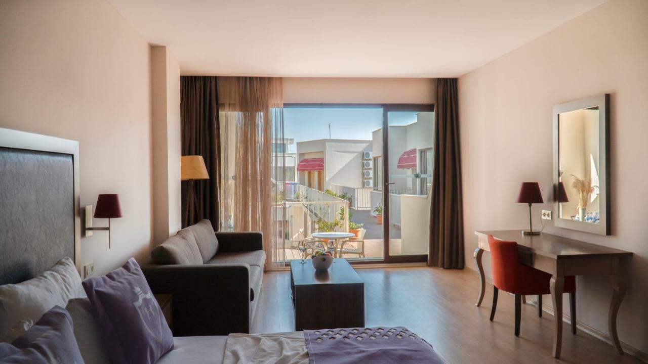 Ladies Beach Suite Hotel (Adults Only) Kuşadası Buitenkant foto
